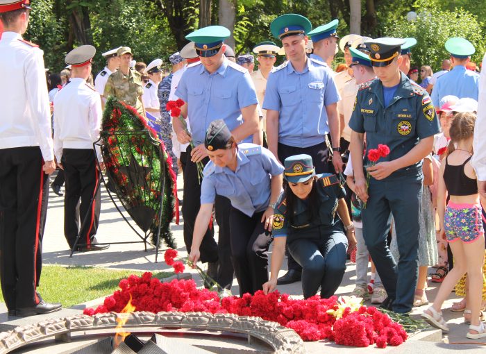 В г.Астрахани прошла "Линейка памяти и скорби", посвященная 81-й годовщине начала ВОВ